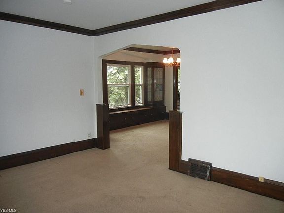 4th image of 10004 Park Heights Ave