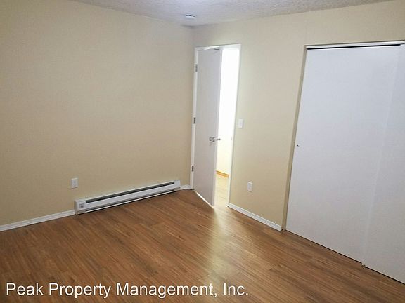 4th image of 16935 NE Glisan St #16935