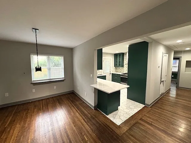 1527 Medford Dr — Photo 5