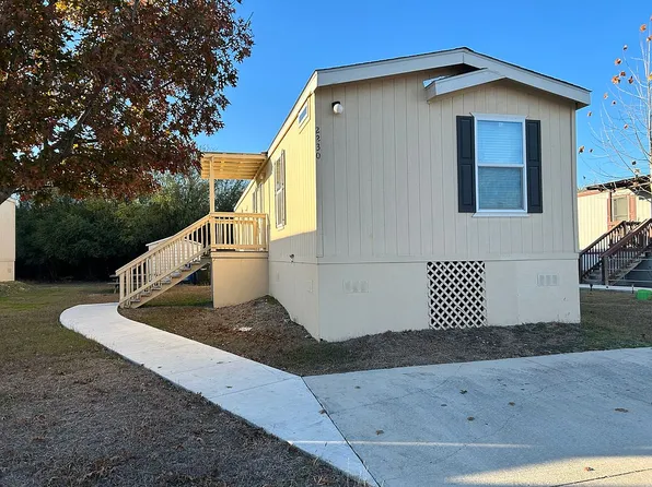 2230 Sanchez Trl, New Braunfels, TX 78130