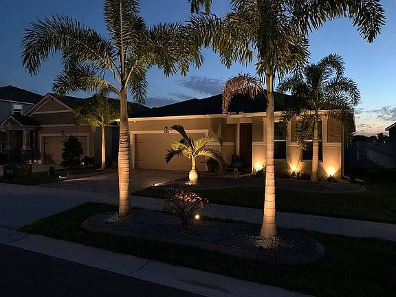 ext front with lighting