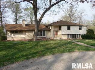 3 Timber Ridge Rd, Coal Valley, IL 61240