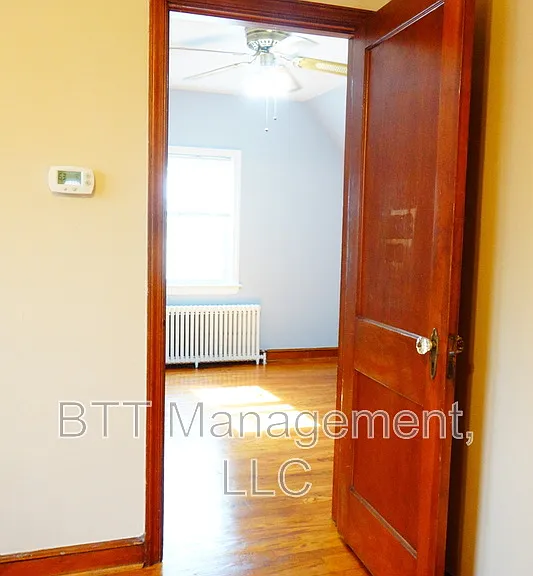 806 Houston Ave #2 — Photo 7