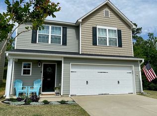 60 Hallow Oak St, Spring Lake, NC 28390