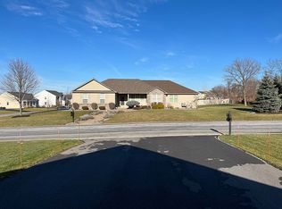 1010 Whisper Ridge Dr, Chittenango, NY 13037