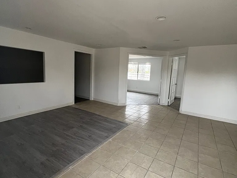 4564 Mustang Rd #B — Photo 2
