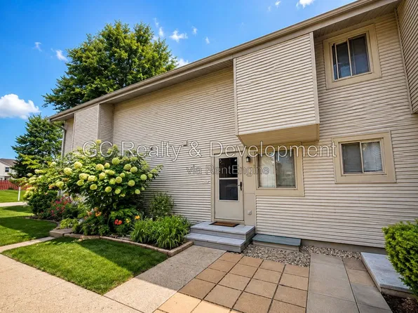 527 Verde Dr, Schaumburg, IL 60173