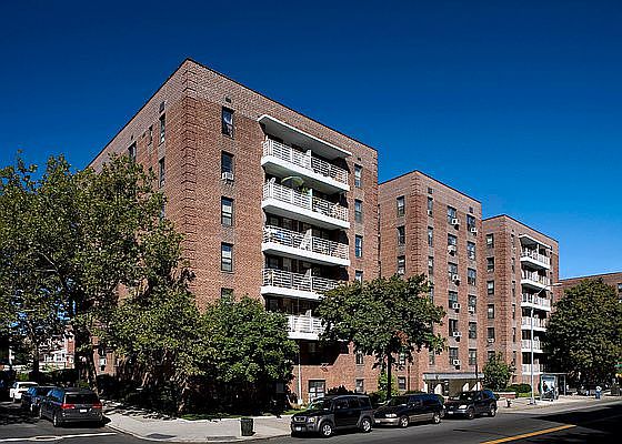 5th image of 6260 108th St APT 6D