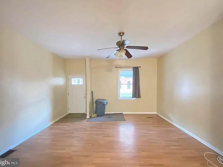 3912 Haverford Ave — Photo 4