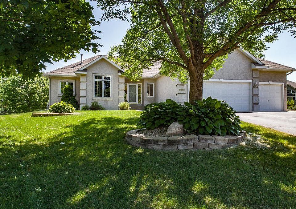 1st image of 9464 White Oaks Ct