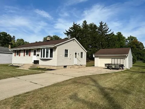 1925 Murray AVENUE, Waukesha, WI 53186