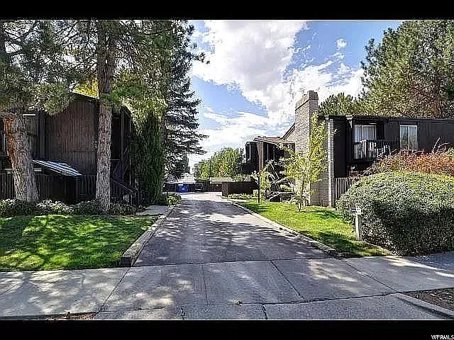 312 E Ramona Ave #B