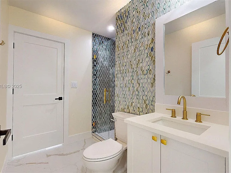 3801 SW 132nd Ave — Photo 21