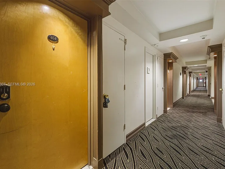 9195 Collins Ave #404 — Photo 2