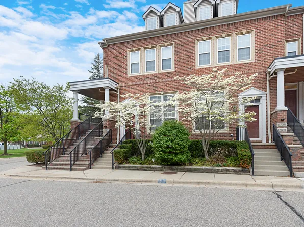 16992 Farmington Rd #104, Livonia, MI 48154