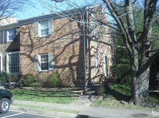 4539 Pinecrest Heights Dr, Annandale, VA 22003