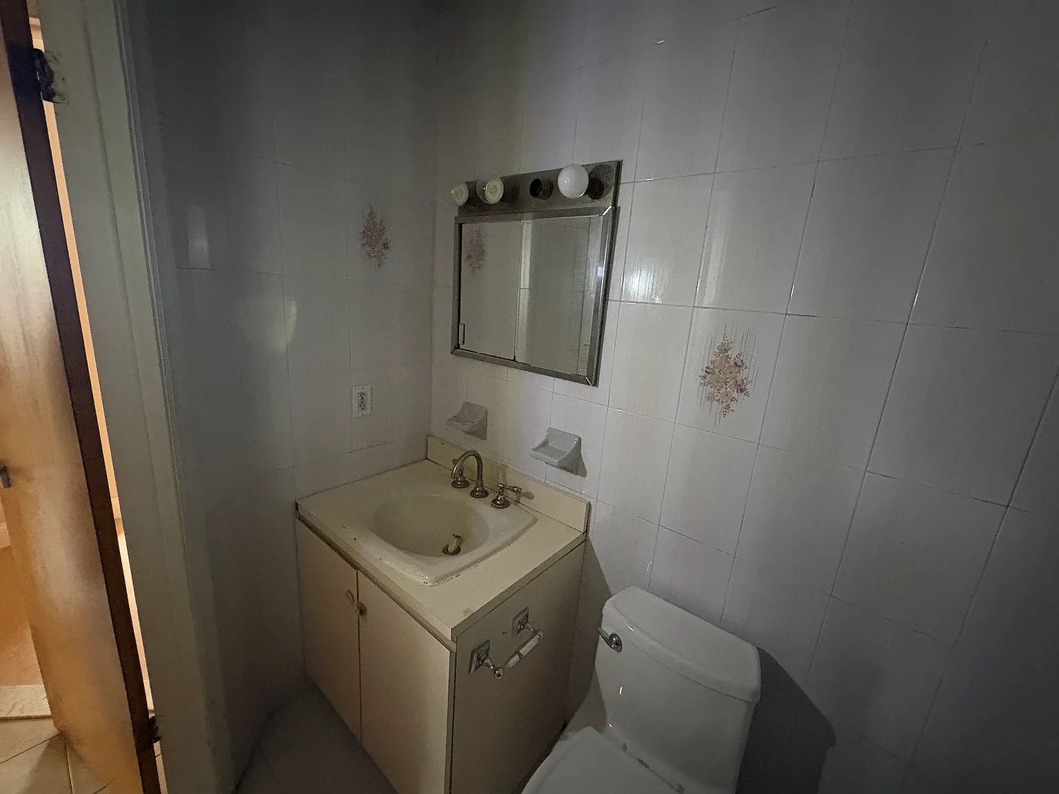 2 bed, 875 sqft, $2,800 — Photo 4