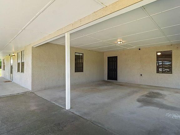 3rd image of 1608 Goodwin Rd