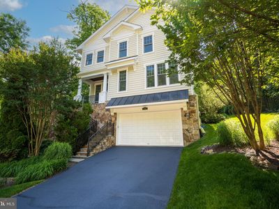 2359 N Lincoln St, Arlington, VA, 22207