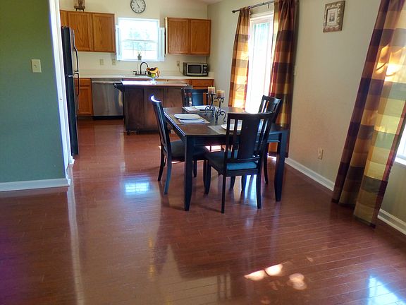 3rd image of 5878 Pennekamp Dr