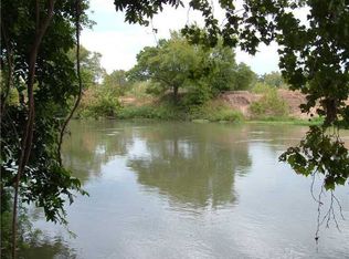 188 Utley Rd, Elgin, TX 78621