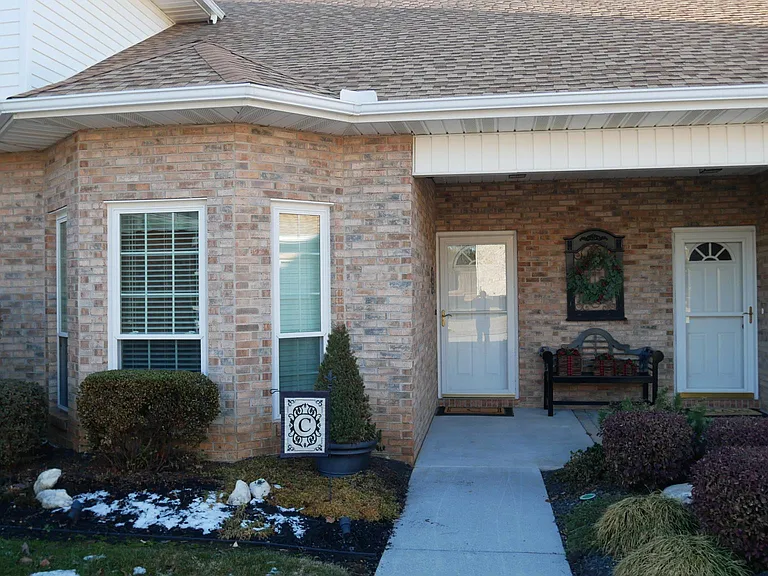 213 Winged Foot Dr — Photo 2