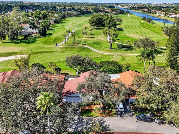 661 Hollows Circle, Deerfield Beach, FL 33442