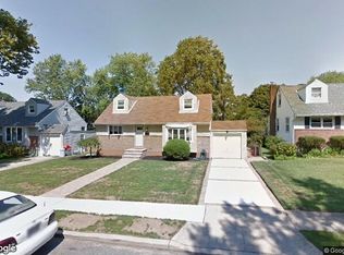 839 Sunshine Ave, West Hempstead, NY 11552