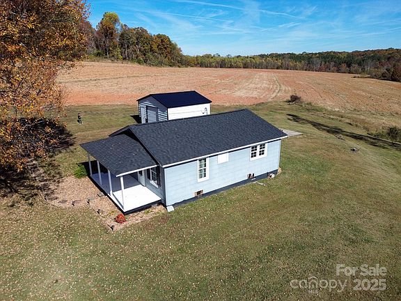 4th image of 3400 Austin Traphill Rd