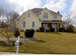 46 Skyview Ter, Manchester, CT 06040