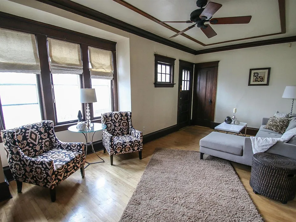 living room_Upper