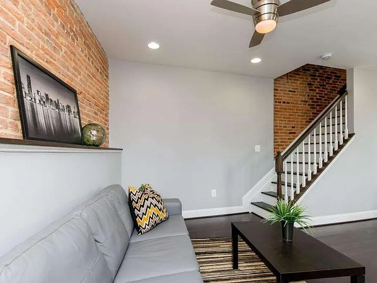 105 Bloomsberry St — Photo 11