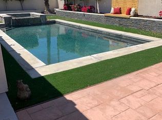 27695 Hombria Dr, Cathedral City, CA 92234