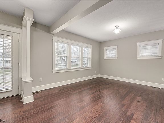 4th image of 2192 Elbur Ave