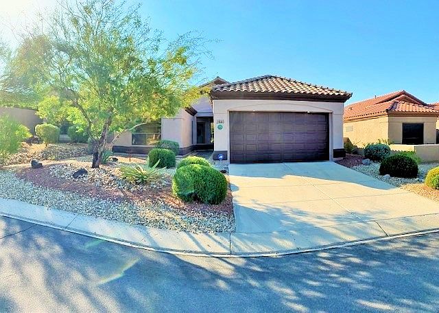 1st image of 2880 Esmerelda Dr