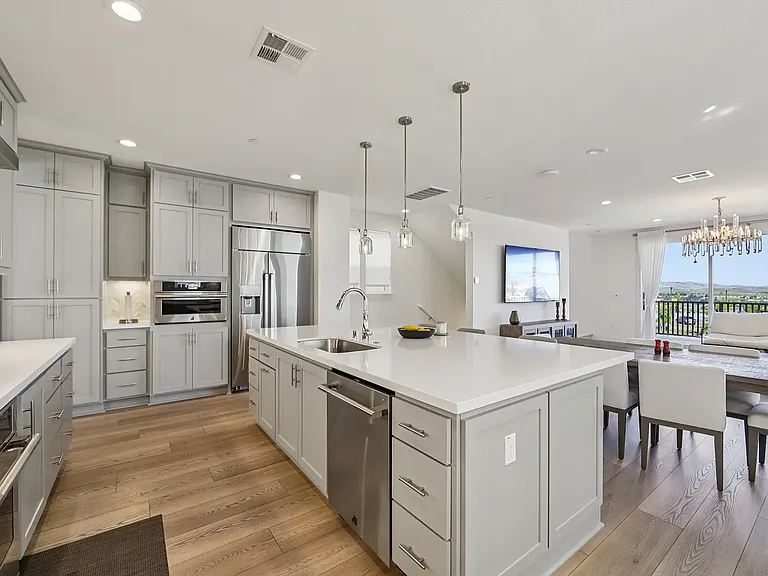 1106 Mateo Miller Cir — Photo 10