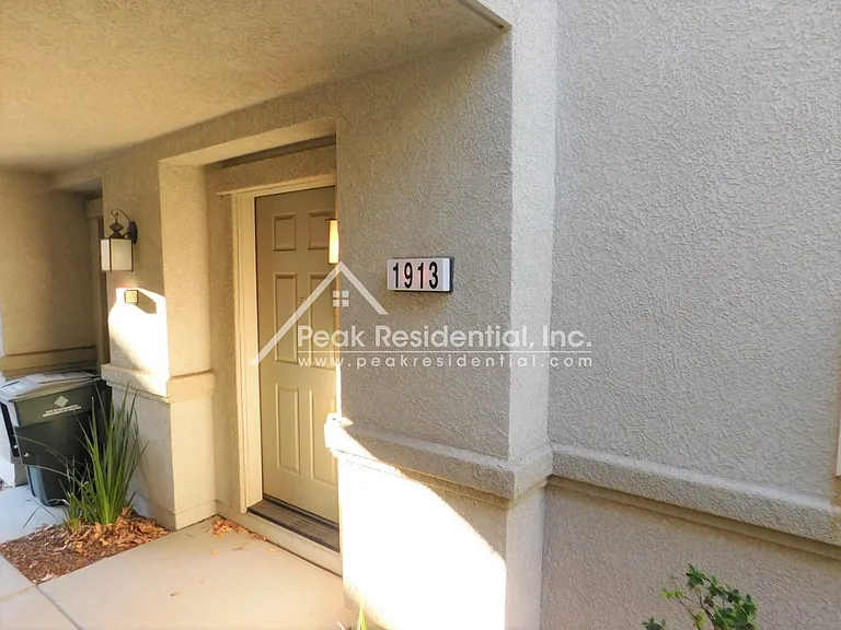 3301 N Park Dr #1913 — Photo 2