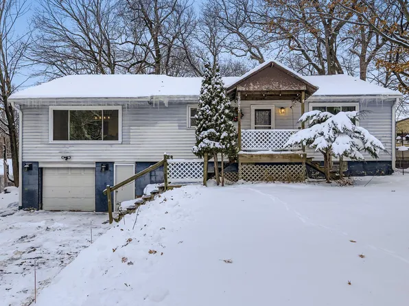 3977 Clover Ave, Vadnais Heights, MN 55127