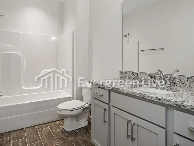 213 Greenwood Dr — Photo 16
