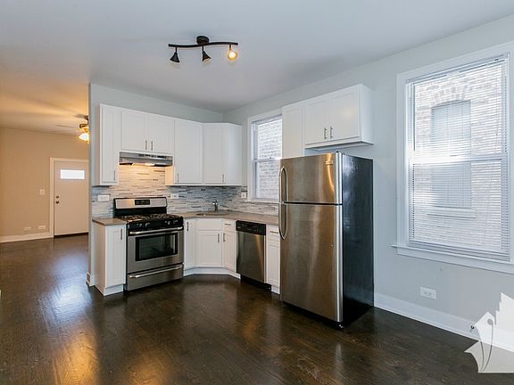 2nd image of 3309 N Southport Ave APT 2