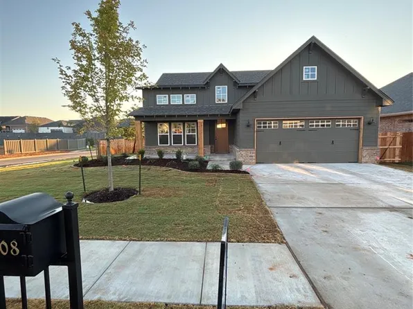 1808 Parkwood Pl, Edmond, OK 73034