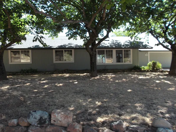 19942 John Born Rd, Penn Valley, CA 95946