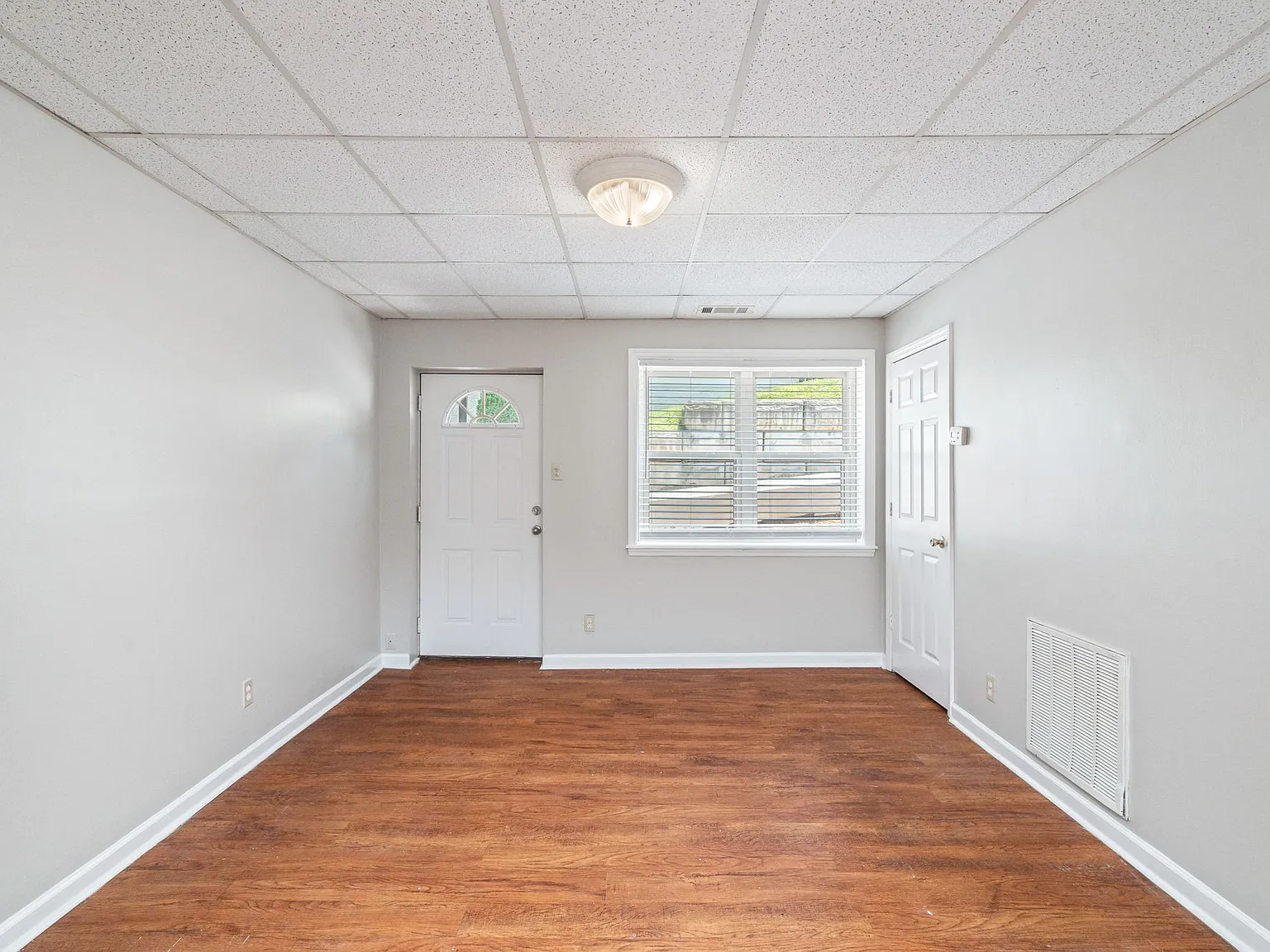 (ACH) 2751 Jersey Avenue (Apt 1 - 4) - Apt - 3 — Photo 4