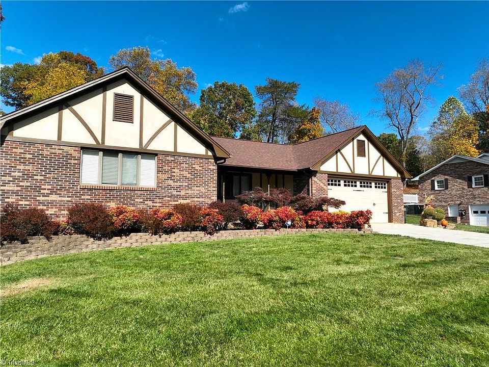 1st image of 178 Barrington Dr