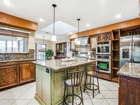 3rd image of 401 Cashmere Dr