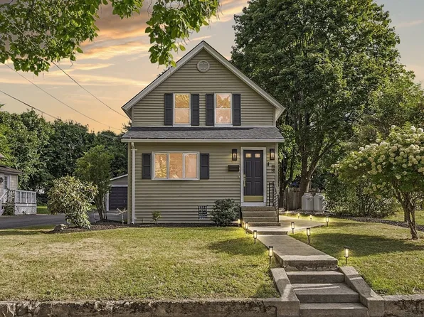 84 Ward St, Athol, MA 01331