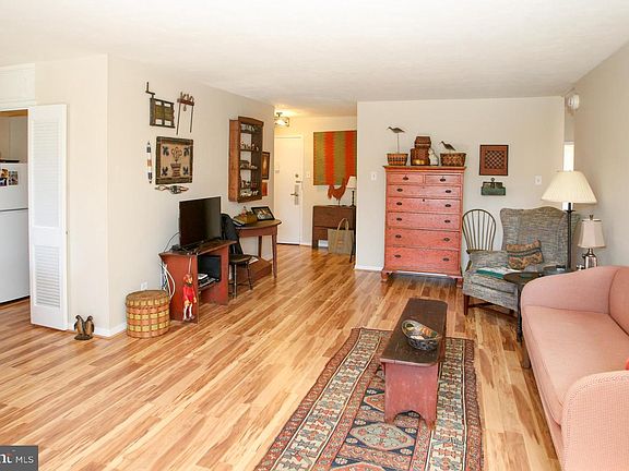 4th image of 2401 Pennsylvania Ave APT 210