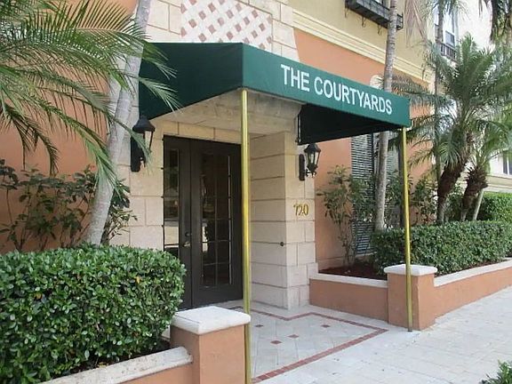 3rd image of 630 S Sapodilla Ave APT 320