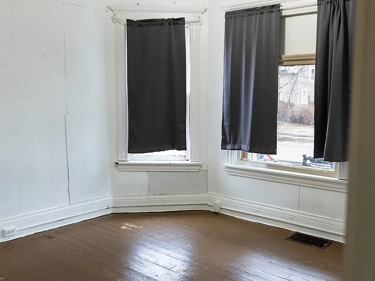 204-206 Barrett St #5 — Photo 20