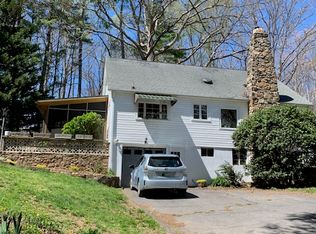 96 Knauth Rd, Asheville, NC 28805